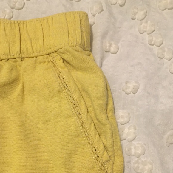 Yellow shorts - Picture 2 of 3